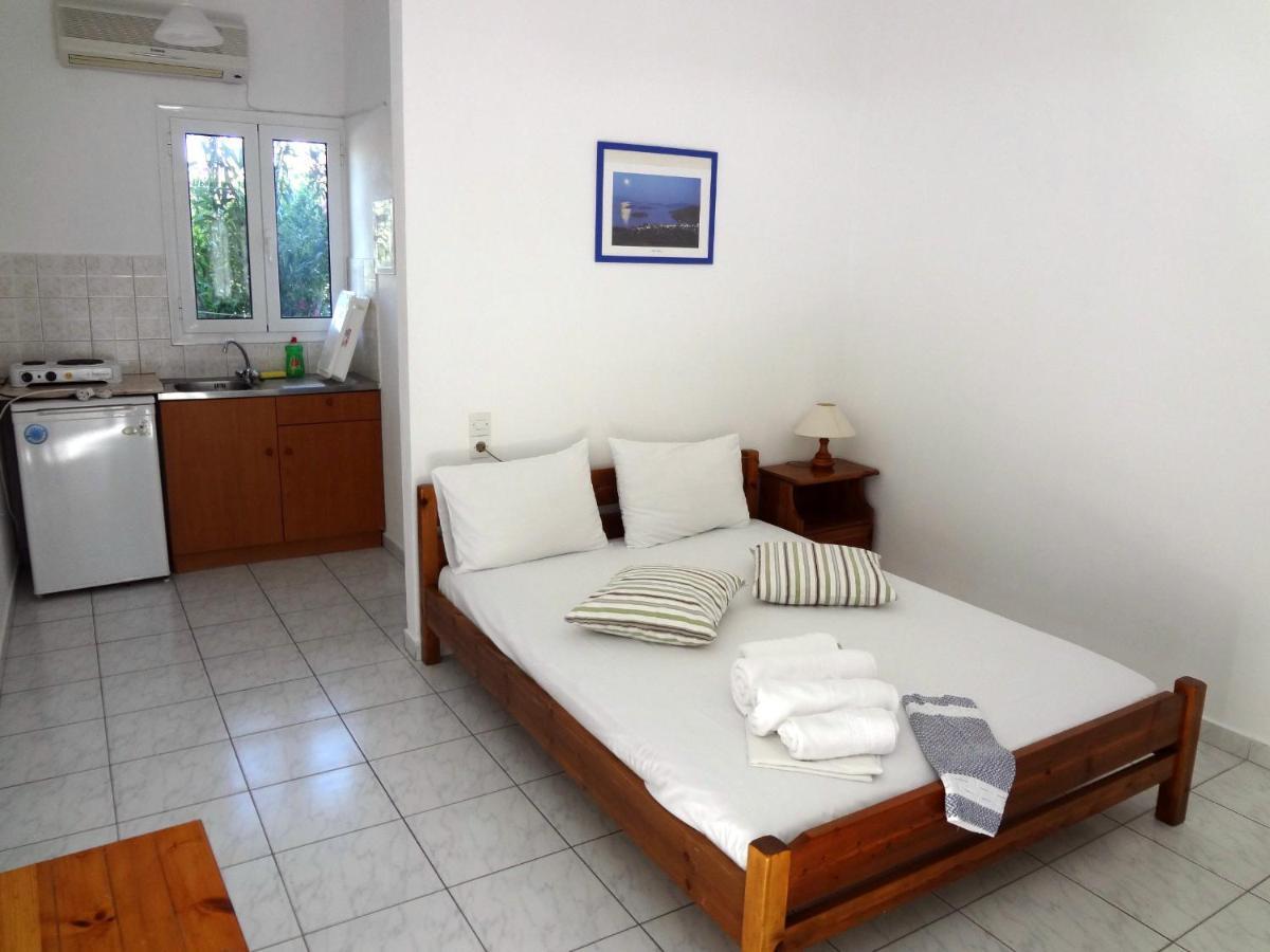 Lazaris Apartments In Agios Ioannis  Exterior photo